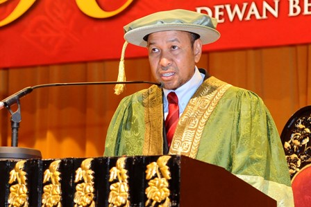 Pro Canselor UPM, Tan Sri Rozali Ismail menyampaikan ucapan Majlis Konvokesyen ke-37 UPM sesi 5